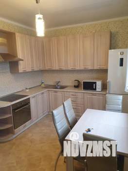 1-к квартира, посуточно, 44м2, 13/18 этаж