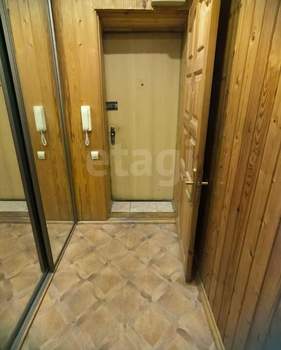 3-к квартира, вторичка, 70м2, 5/5 этаж