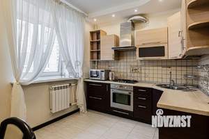 3-к квартира, вторичка, 95м2, 8/9 этаж