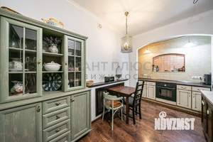 3-к квартира, вторичка, 180м2, 2/6 этаж