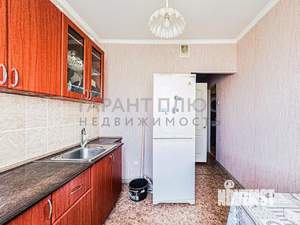 2-к квартира, вторичка, 50м2, 9/9 этаж