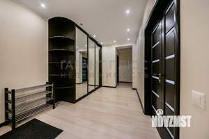 3-к квартира, вторичка, 95м2, 8/9 этаж