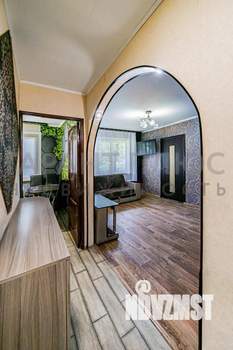 2-к квартира, вторичка, 42м2, 1/5 этаж