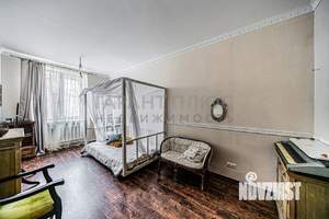 3-к квартира, вторичка, 180м2, 2/6 этаж