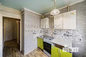 2-к квартира, вторичка, 44м2, 1/5 этаж