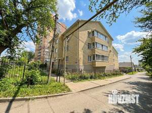 3-к квартира, вторичка, 104м2, 2/3 этаж