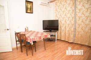 3-к квартира, вторичка, 64м2, 4/10 этаж