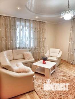2-к квартира, вторичка, 60м2, 1/4 этаж