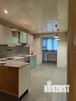 3-к квартира, вторичка, 77м2, 1/10 этаж