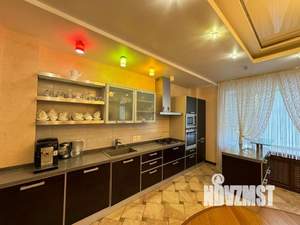 3-к квартира, вторичка, 150м2, 2/7 этаж