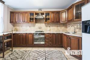 4-к квартира, вторичка, 117м2, 5/10 этаж