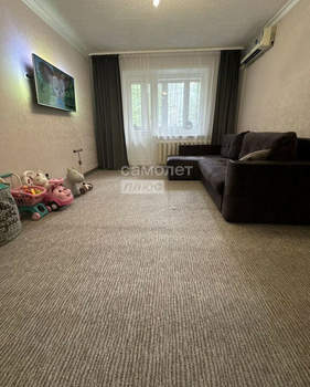 2-к квартира, вторичка, 52м2, 1/10 этаж