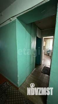 2-к квартира, вторичка, 32м2, 1/4 этаж