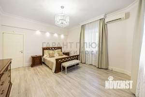 4-к квартира, вторичка, 118м2, 9/9 этаж