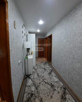 3-к квартира, вторичка, 64м2, 1/10 этаж