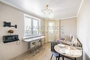 2-к квартира, вторичка, 74м2, 13/18 этаж