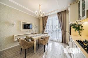 4-к квартира, вторичка, 140м2, 9/10 этаж