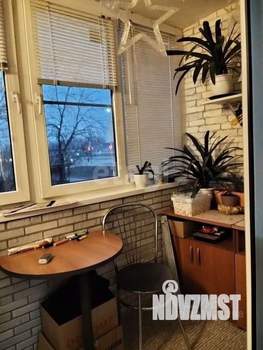 2-к квартира, вторичка, 57м2, 1/10 этаж