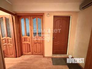 4-к квартира, вторичка, 84м2, 1/9 этаж