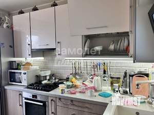 3-к квартира, вторичка, 63м2, 9/9 этаж