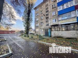 3-к квартира, вторичка, 61м2, 1/5 этаж