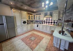 4-к квартира, вторичка, 157м2, 5/6 этаж