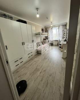 2-к квартира, вторичка, 44м2, 1/6 этаж