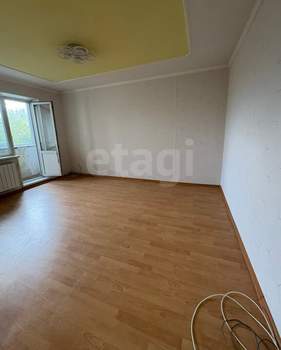 2-к квартира, вторичка, 52м2, 1/10 этаж