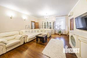 3-к квартира, вторичка, 101м2, 1/4 этаж