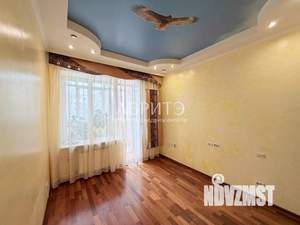 4-к квартира, вторичка, 130м2, 2/8 этаж