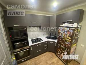 2-к квартира, вторичка, 62м2, 1/10 этаж