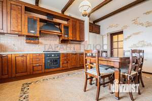 4-к квартира, вторичка, 152м2, 4/5 этаж