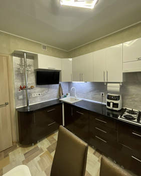 3-к квартира, вторичка, 63м2, 5/5 этаж