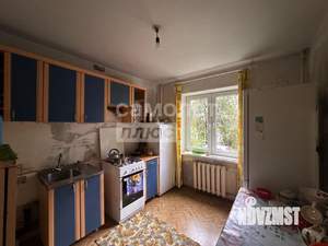 3-к квартира, вторичка, 64м2, 1/10 этаж