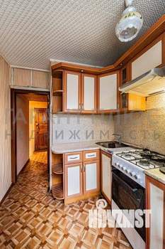 4-к квартира, вторичка, 61м2, 5/5 этаж