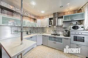 3-к квартира, вторичка, 125м2, 3/10 этаж