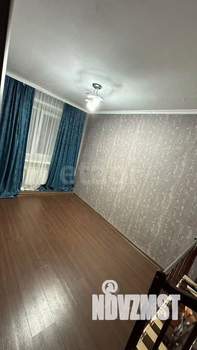 2-к квартира, вторичка, 32м2, 1/4 этаж