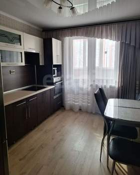 2-к квартира, вторичка, 59м2, 7/18 этаж