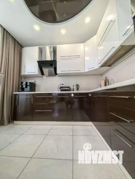 3-к квартира, вторичка, 77м2, 10/18 этаж