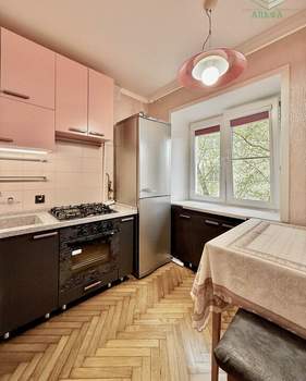 3-к квартира, вторичка, 59м2, 3/4 этаж