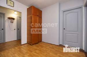 3-к квартира, вторичка, 64м2, 1/10 этаж