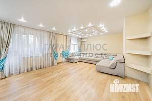 4-к квартира, вторичка, 132м2, 1/5 этаж