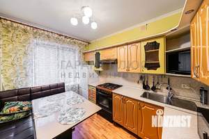 3-к квартира, вторичка, 64м2, 1/10 этаж