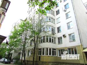 5-к квартира, вторичка, 210м2, 4/6 этаж