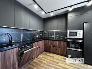 3-к квартира, вторичка, 70м2, 19/25 этаж