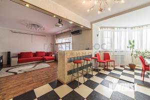 3-к квартира, вторичка, 114м2, 10/11 этаж