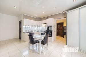 3-к квартира, вторичка, 79м2, 1/3 этаж