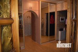 4-к квартира, вторичка, 76м2, 1/10 этаж