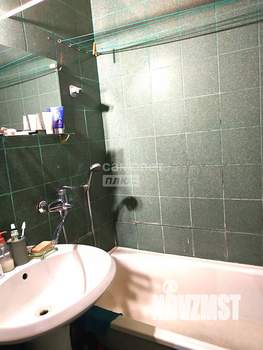 3-к квартира, вторичка, 63м2, 9/10 этаж