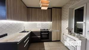 2-к квартира, вторичка, 57м2, 1/10 этаж
